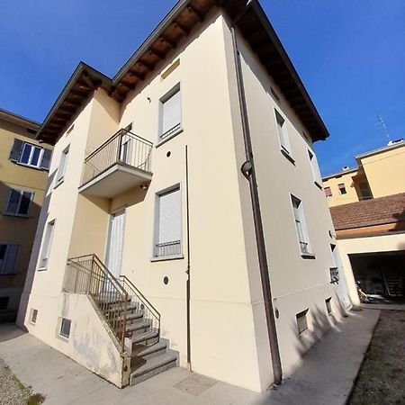 Апартаменты Breve Ristoro Парма Экстерьер фото